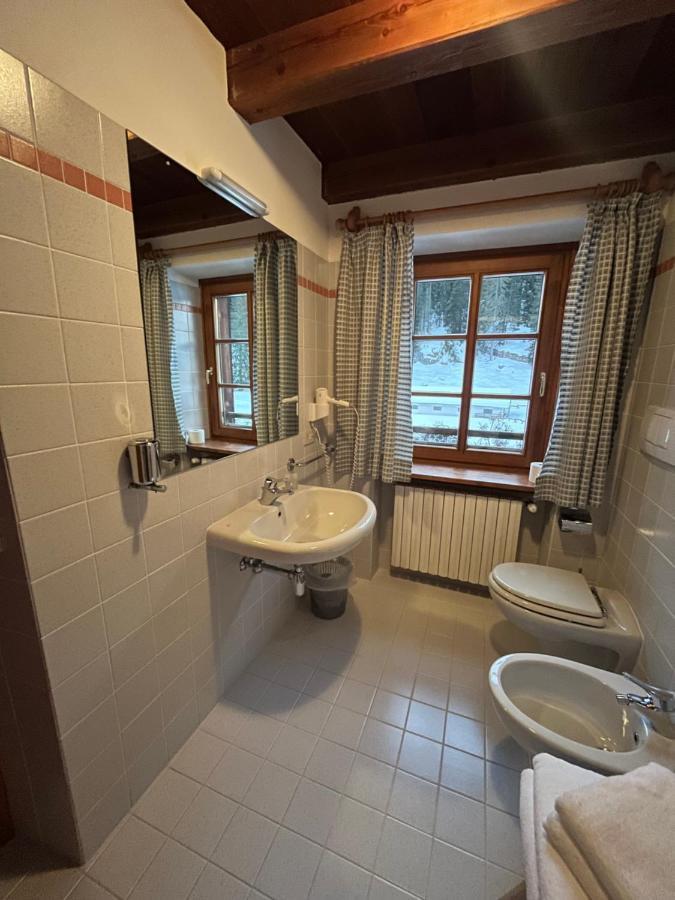 Villa Rifugio Malga Ra Stua Cortina dʼAmpezzo Exterior foto